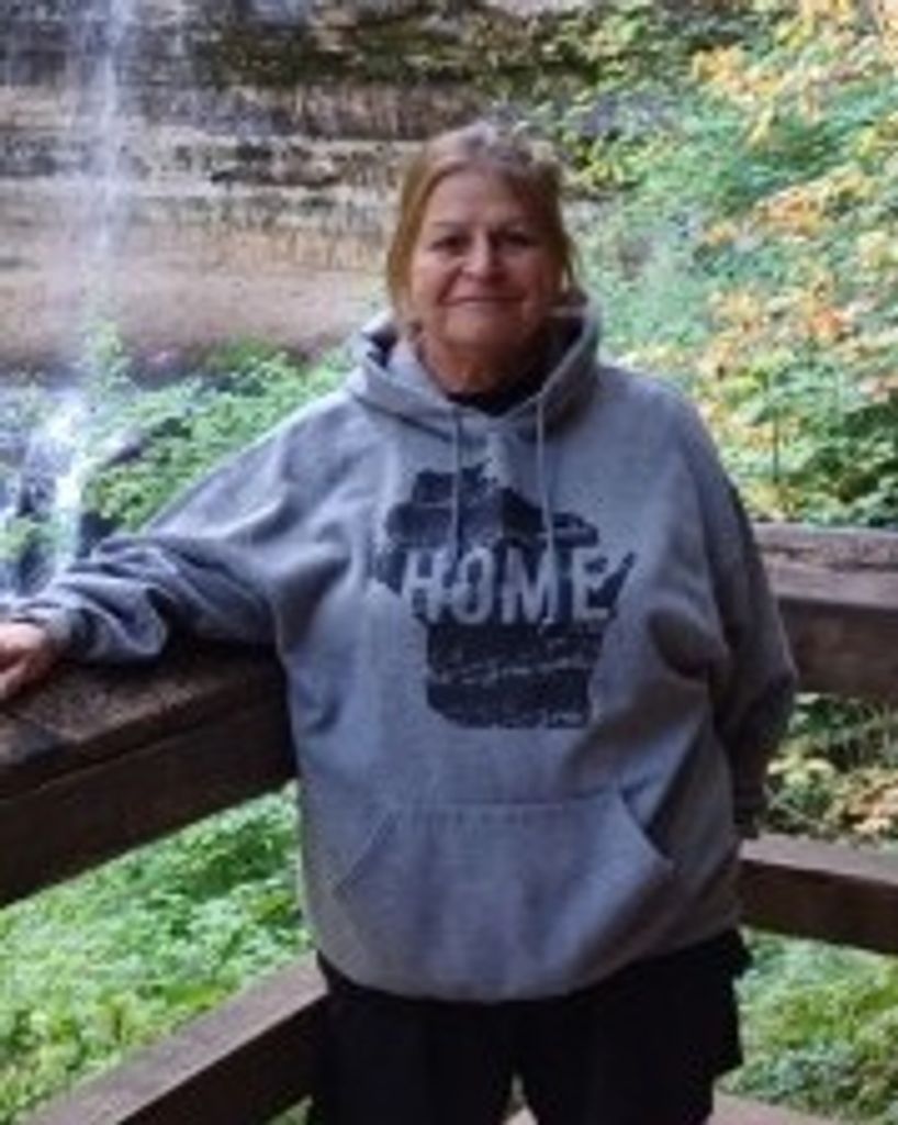 Mishell Elaine Lendborg Profile Photo