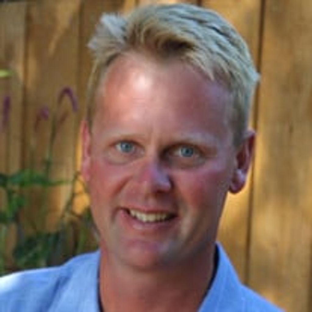 Jonathan E. Martinson
