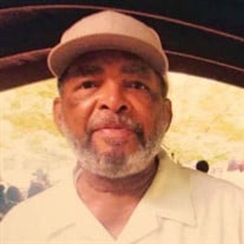 Handy  Emil Matthews