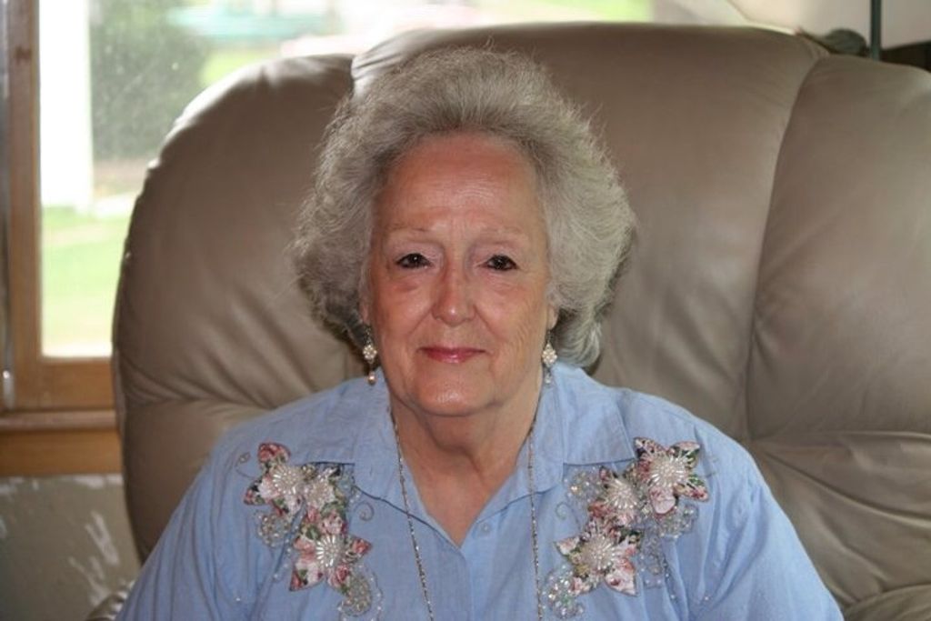 Lola Thomas