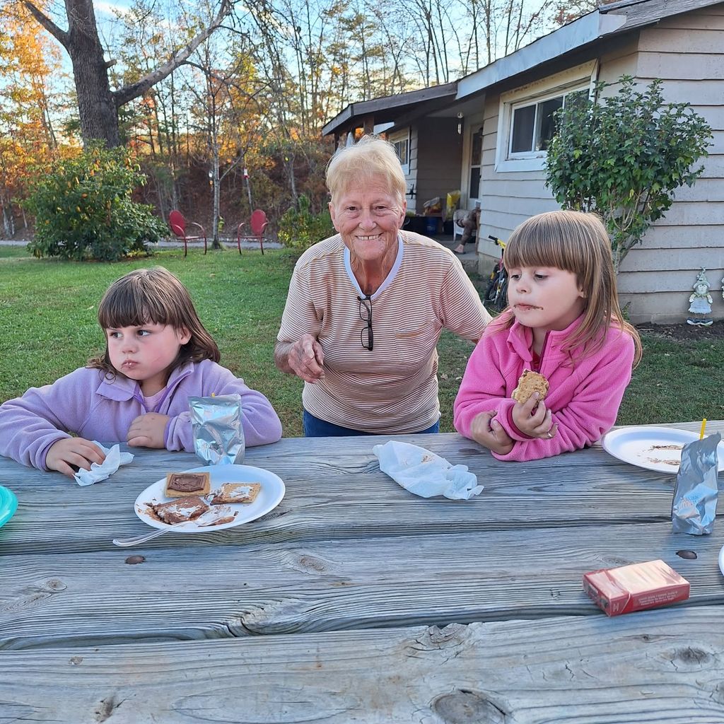 Kitty Louise Richardson Profile Photo