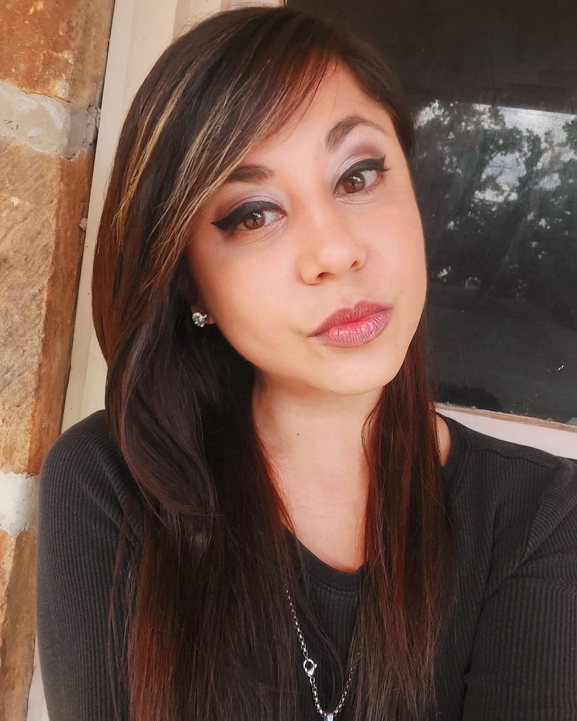 Keely Grant Woloszyn Profile Photo