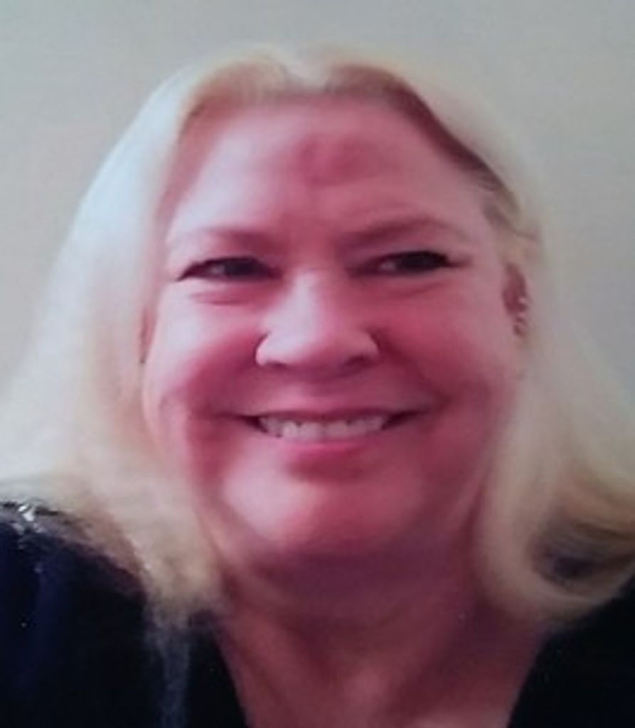 Cynthia  Lee (Berry)  Petty Profile Photo