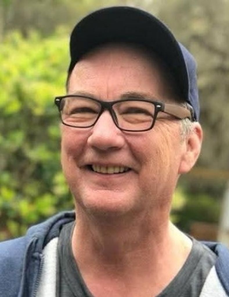 Michael Roberts Profile Photo