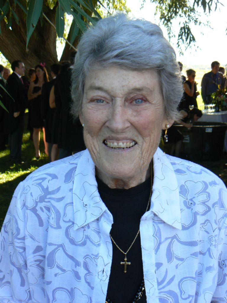 Lois Muriel (Heyen)  Neyenhuis