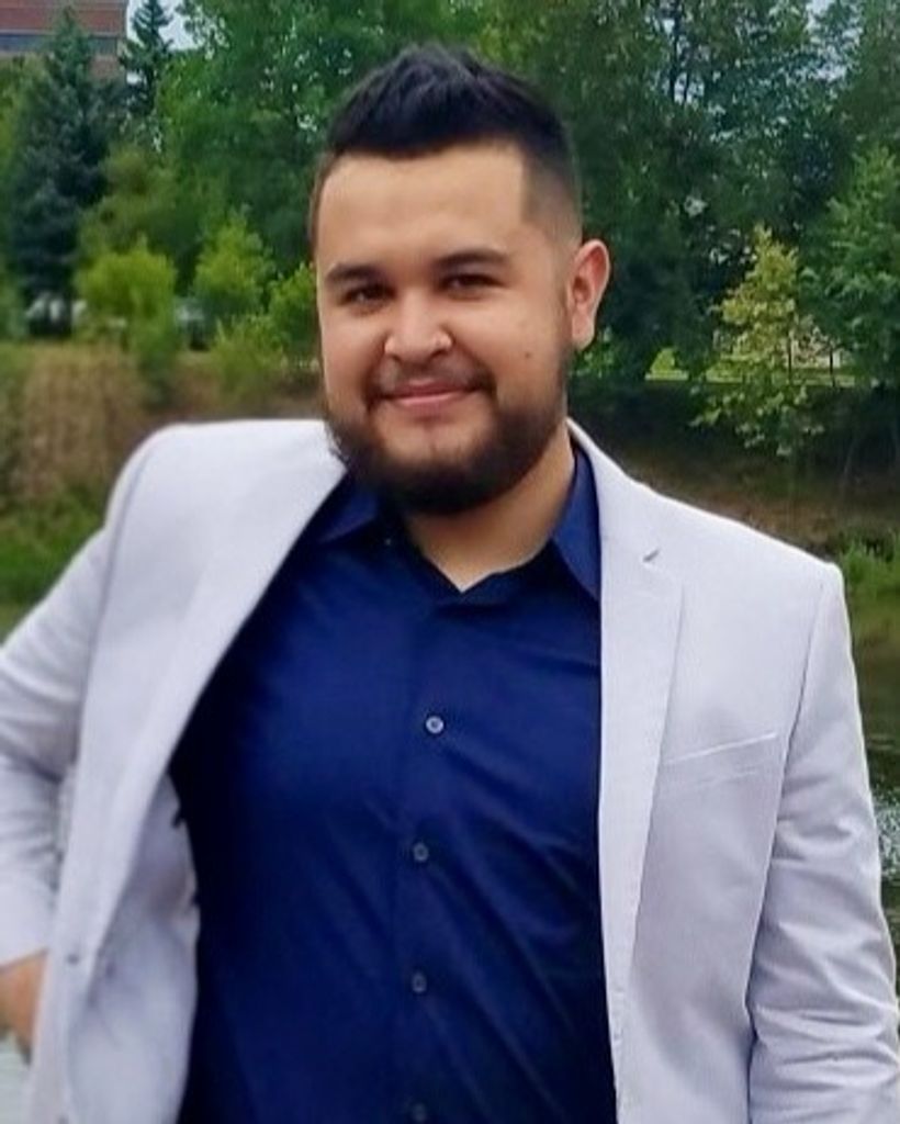 Aron Bustillos Profile Photo
