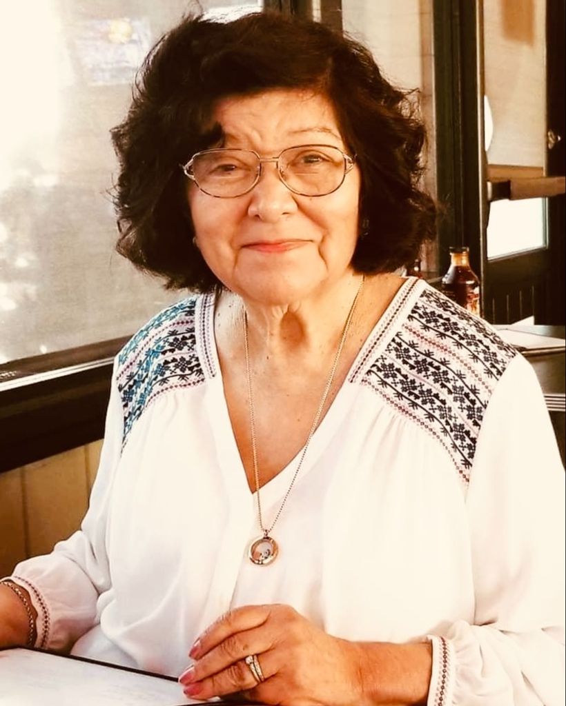 ROSALIE CASTILLO