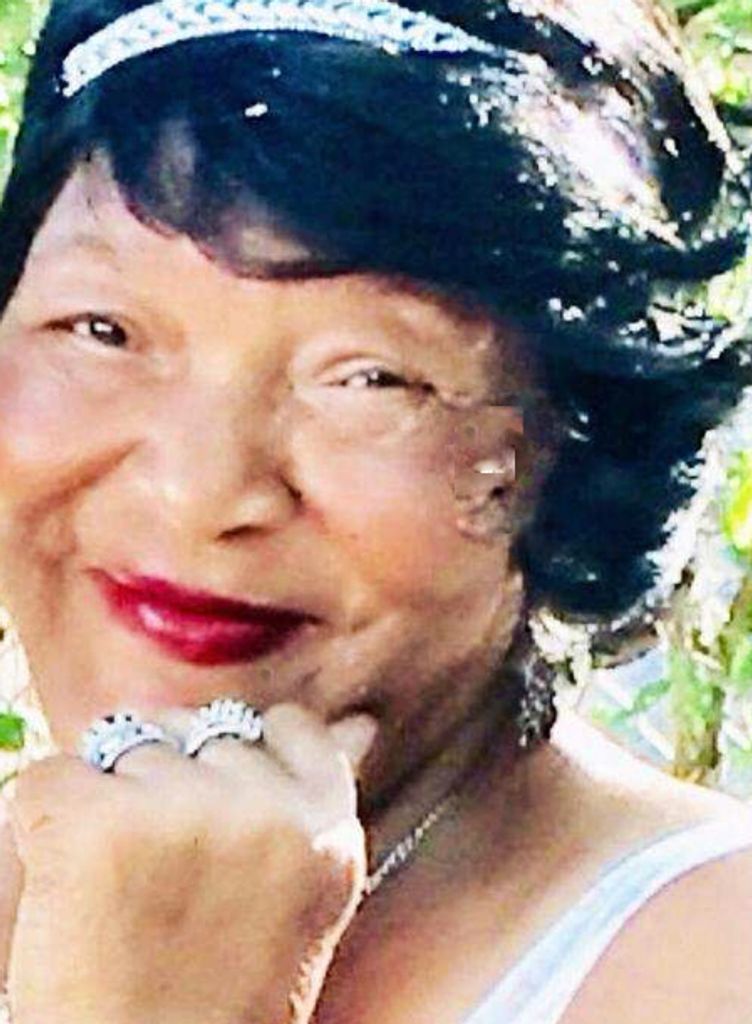 Zola Roberson