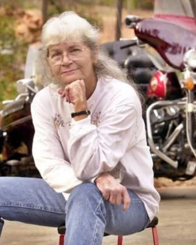 Carol Louise Perry Profile Photo