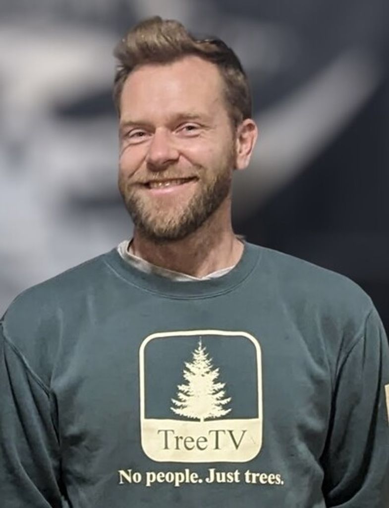 Adrian Martynkiw Profile Photo