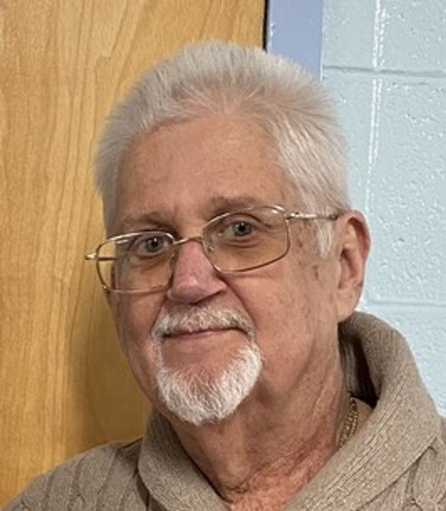 Joseph James Holczinger Profile Photo