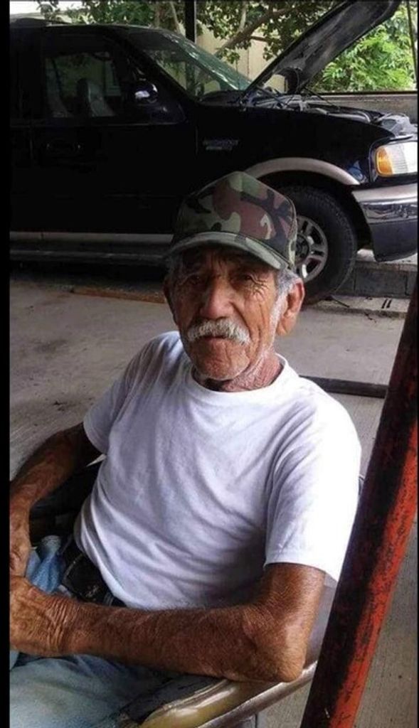 Juan Esquivel Chapa Profile Photo