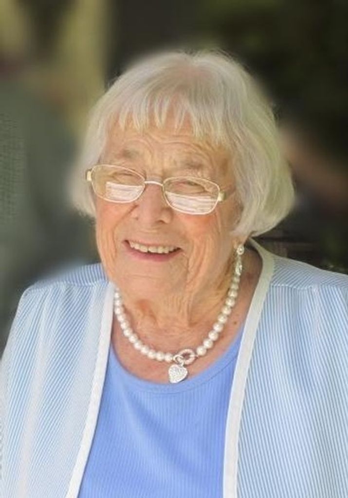 Lorraine Nielsen Profile Photo