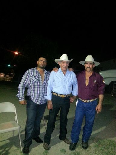 Santos Valdez Sr. photo gallery thumbnail 131 of 151