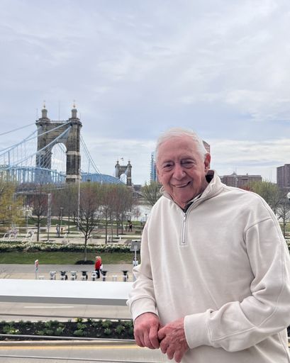 Mario Eduardo Arroyo Cruz's obituary image