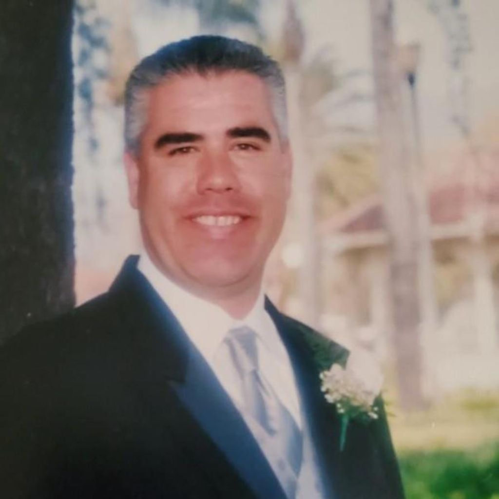 Robert Perez Profile Photo