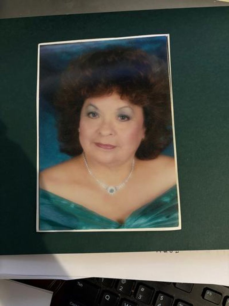 Julia Quinones Cordero Profile Photo