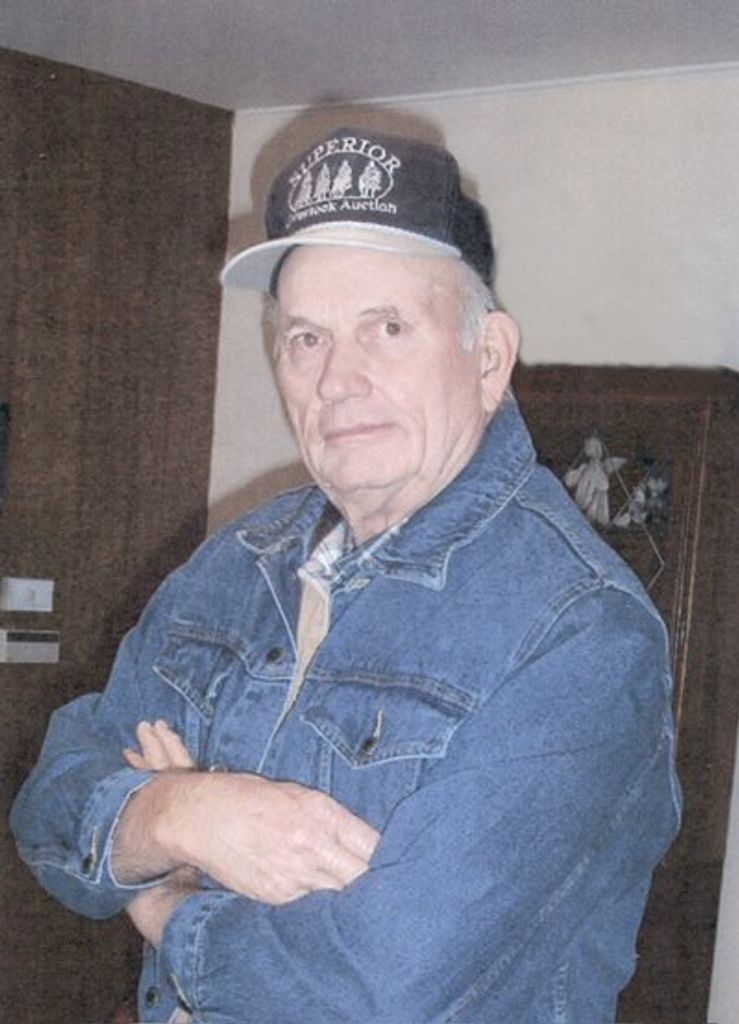 Dee Philip Lewis Profile Photo