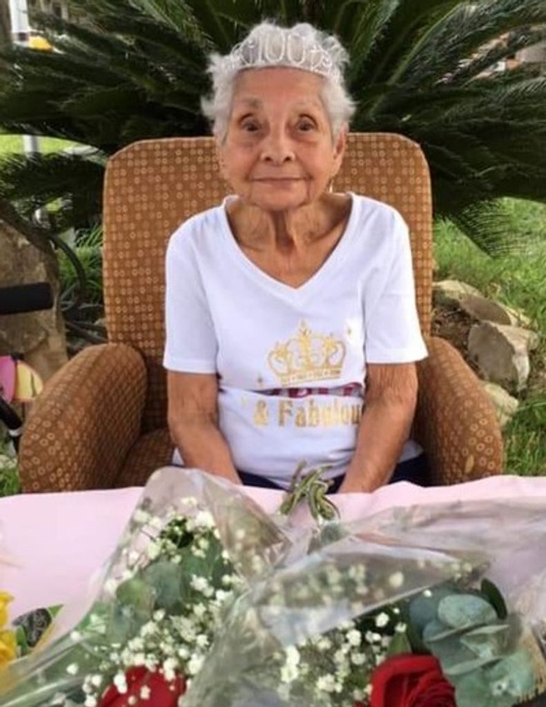 Emilia Medina Santiago