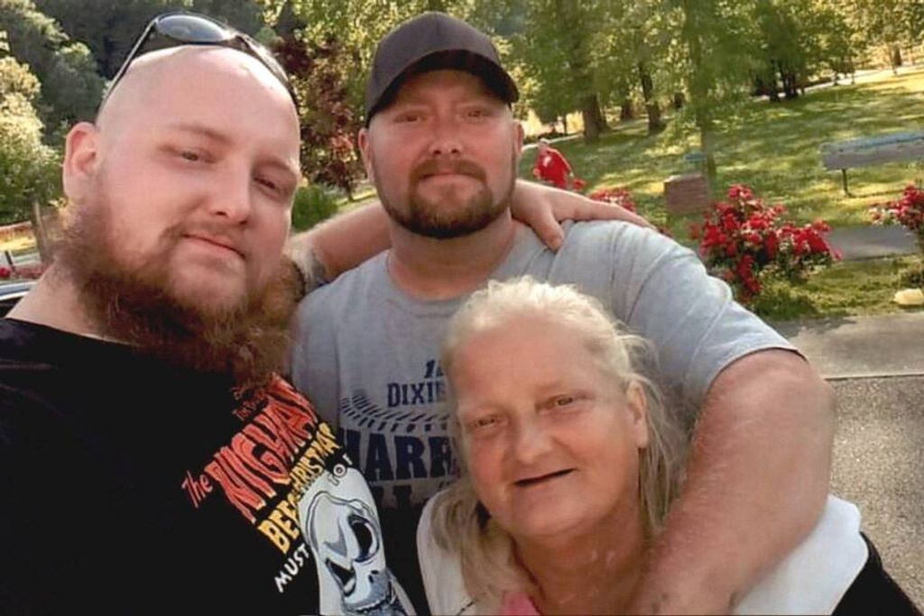 Tonya Compton of Knoxville, TN