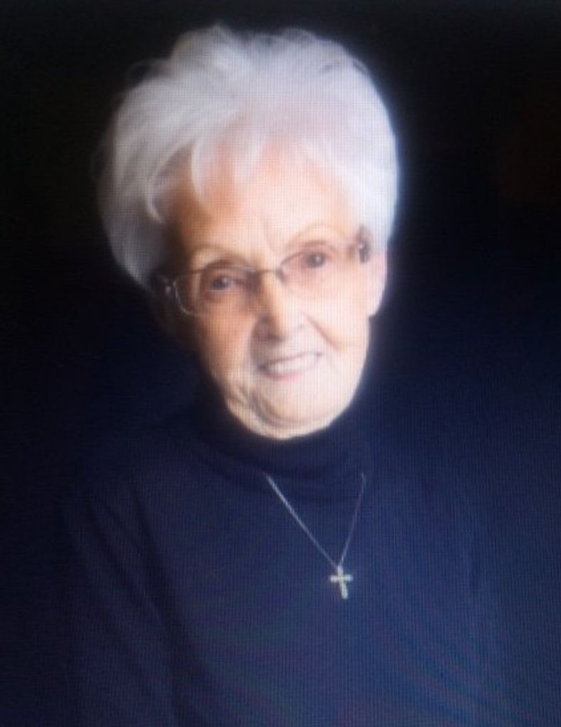 Verna Mae "Sissie" (Riney)  Renicke