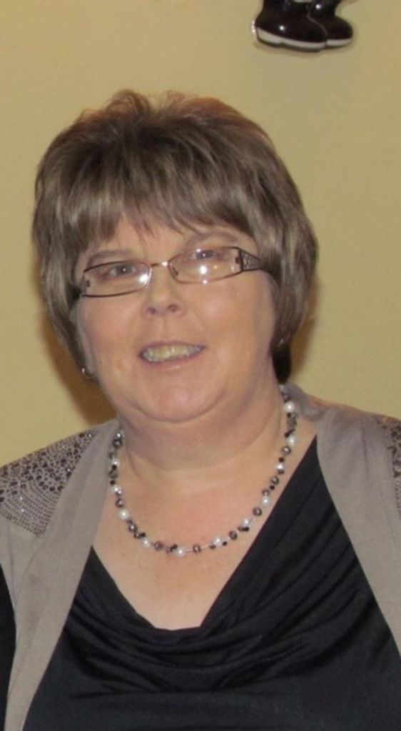Eileen Hunt Profile Photo