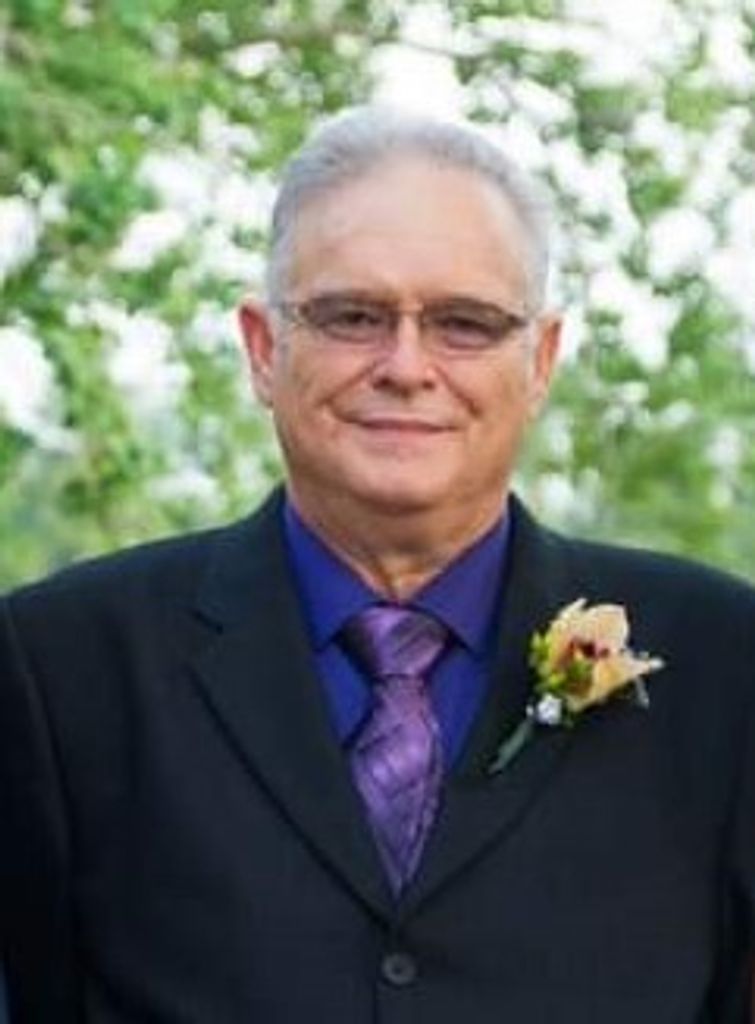 Craig Russell Logan Profile Photo