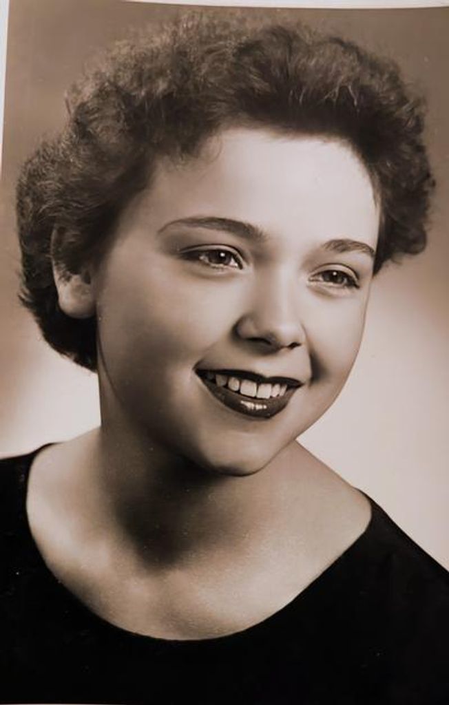 Klara Szawlowska Profile Photo