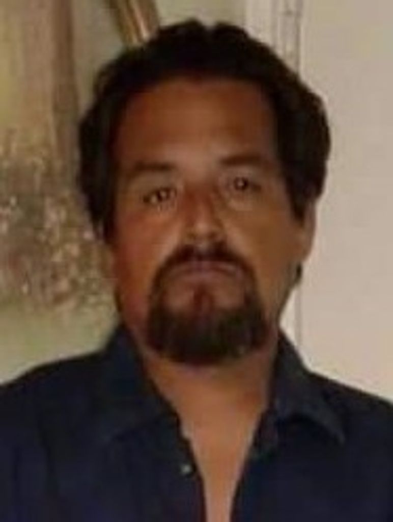 Victor Saenz
