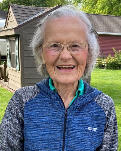 Lois Miriam Gau's obituary image