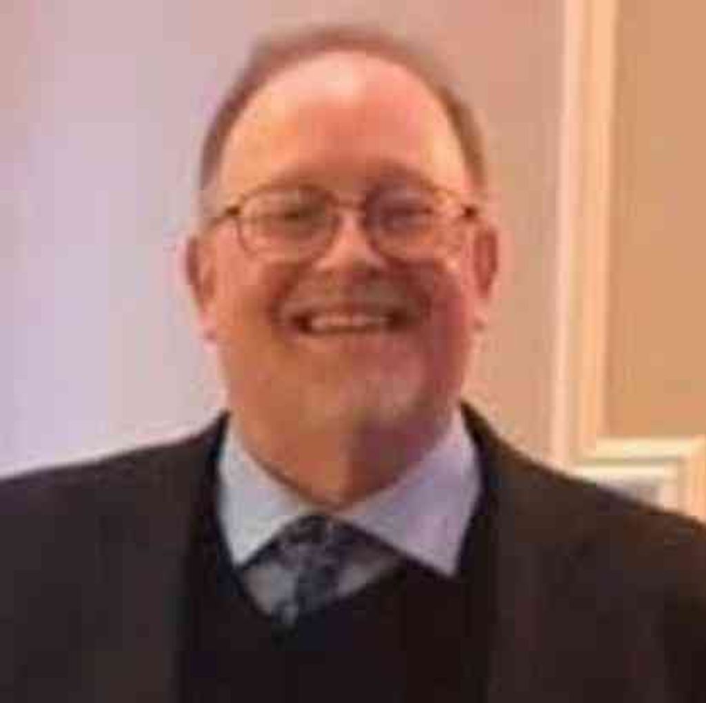 Stephen Hull Profile Photo