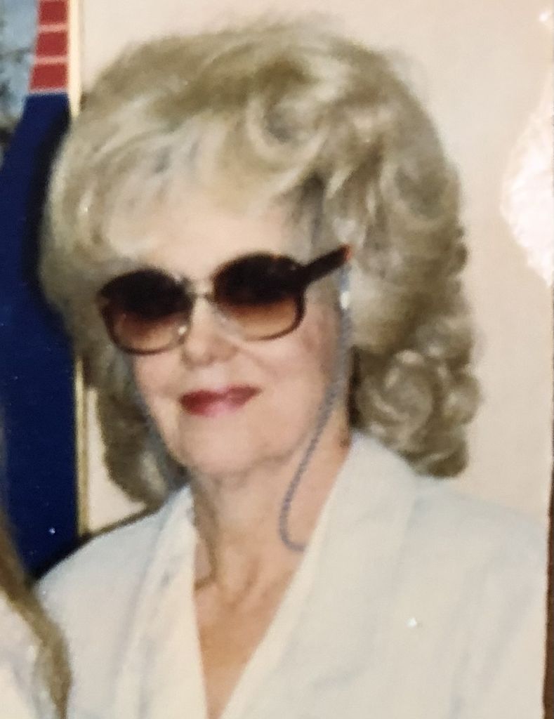 Helen Louise Strollo Profile Photo