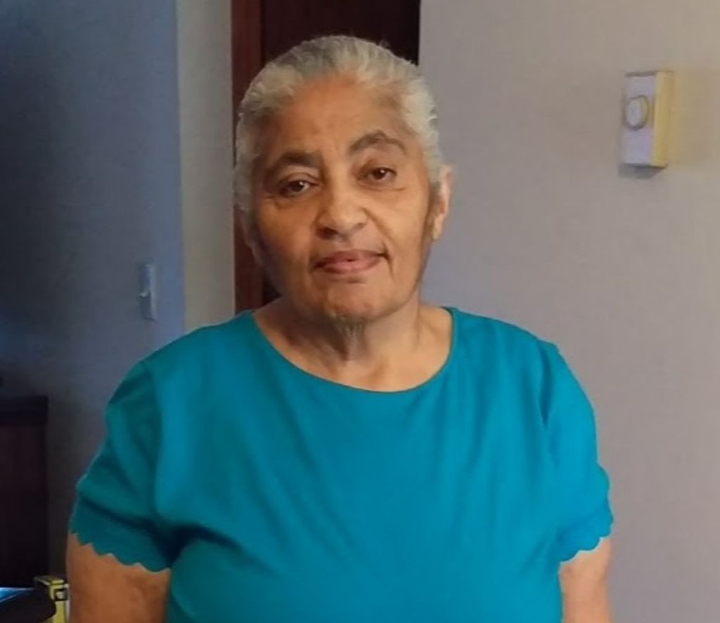 Rosa Luna Profile Photo