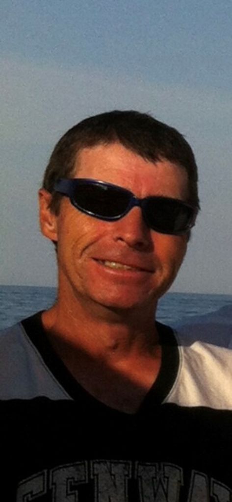 Mark D Dwyer