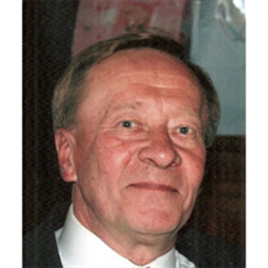 Thomas J Gilbode