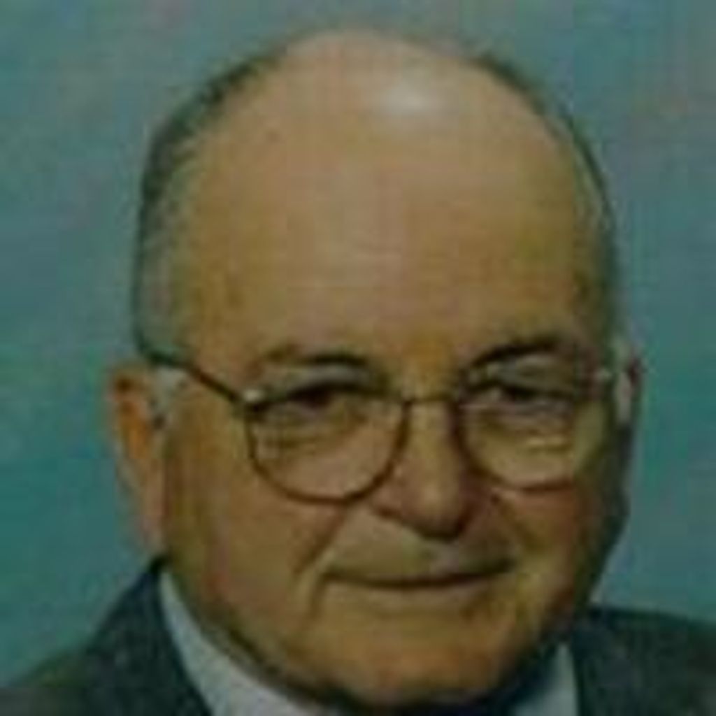 Walter E "Walt" Lashway