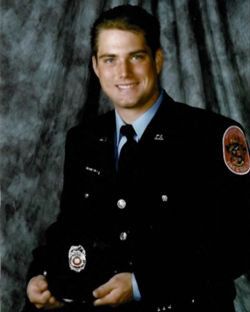 Lieutenant Christopher J. Higgins Profile Photo