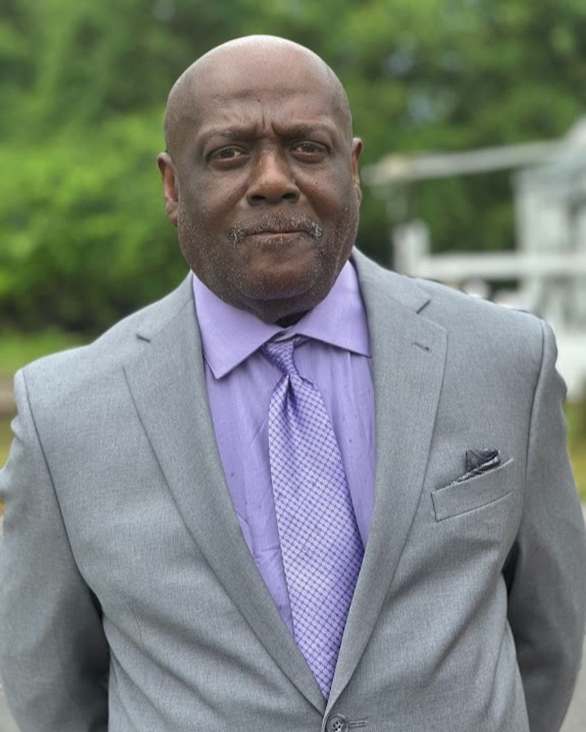 Ostell Dixon Jr.
