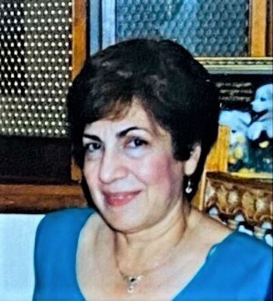 Amira Panomitros Profile Photo