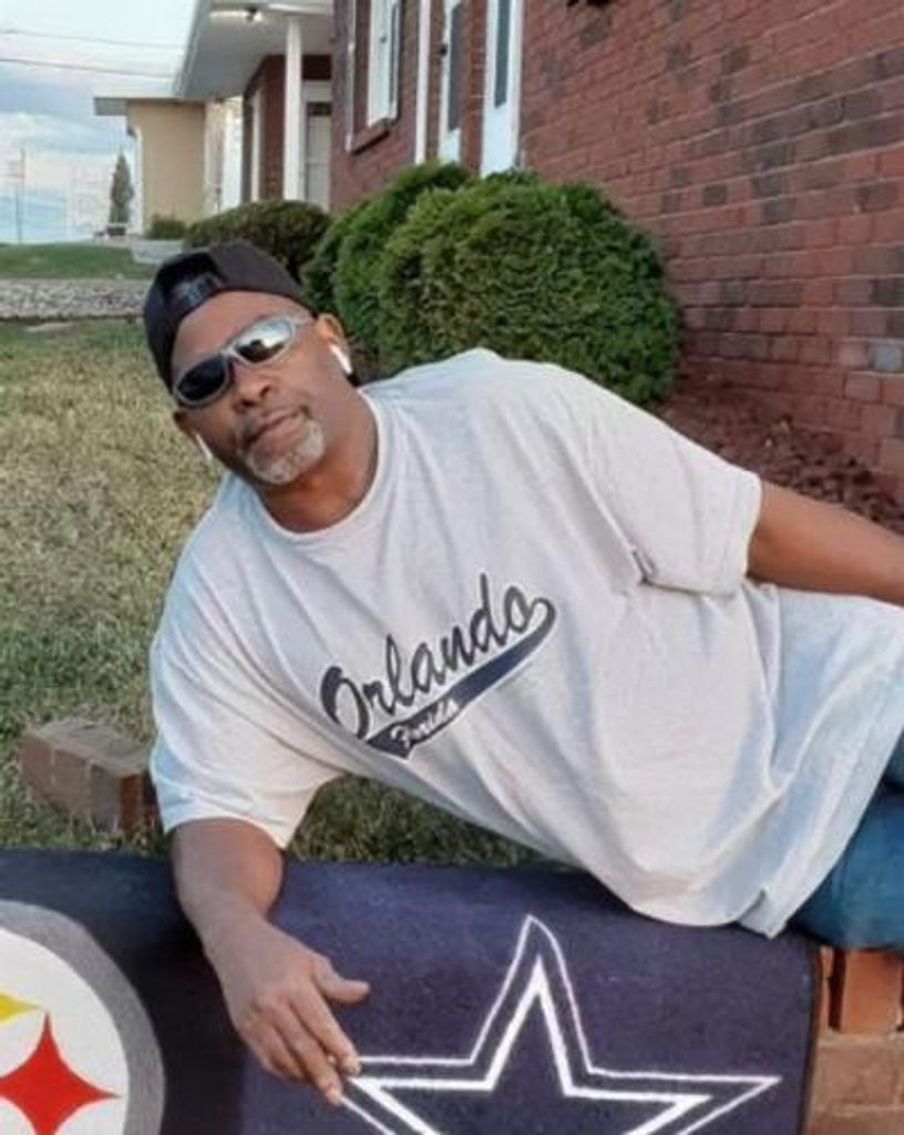 Carl B. Willis Profile Photo