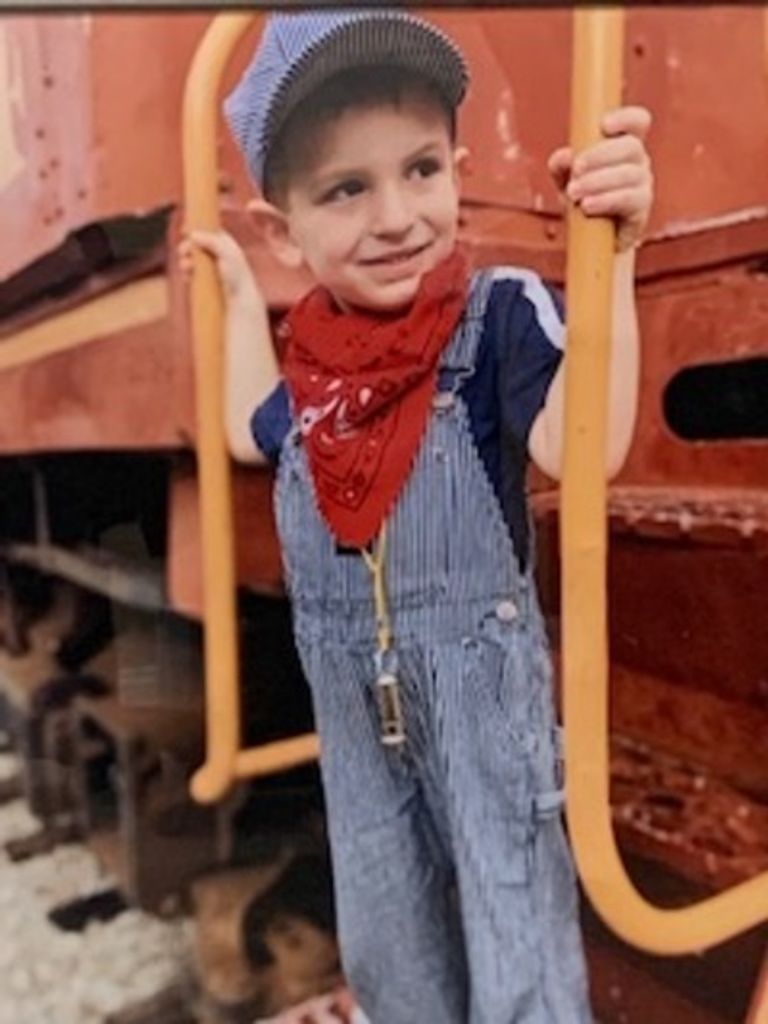 Maxton Layne Hughes Profile Photo