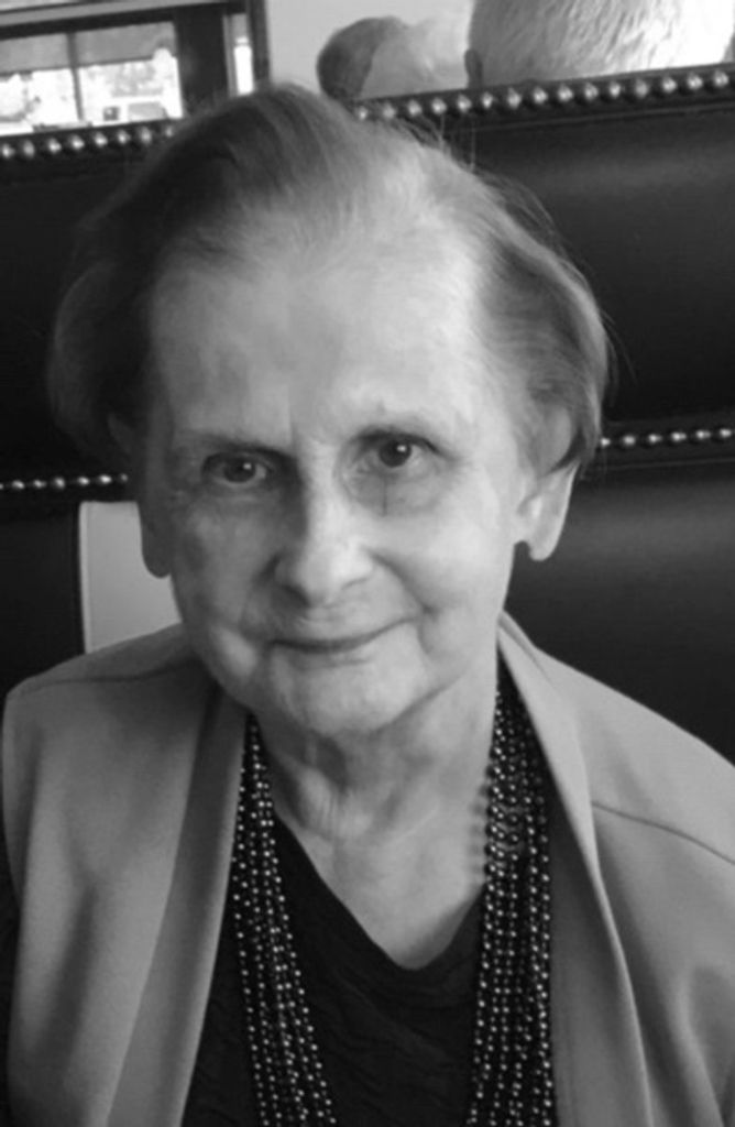 Judith Czine Profile Photo