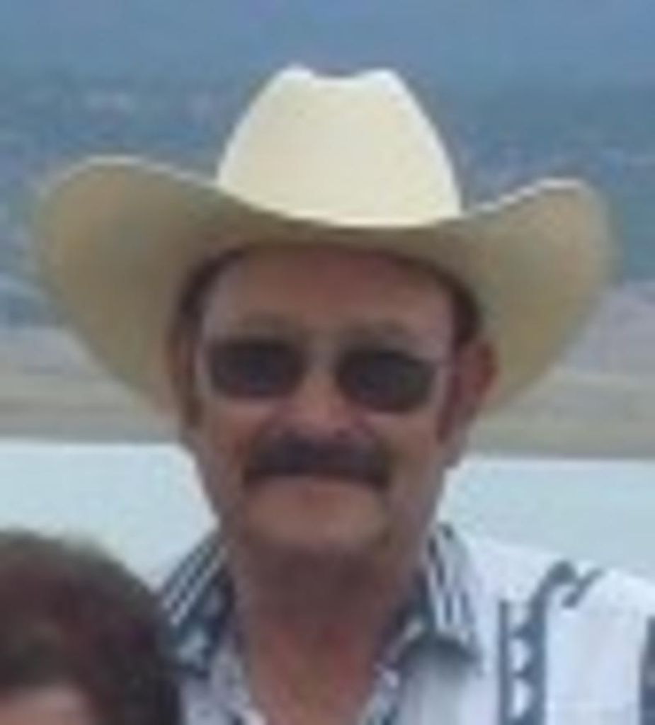 Enrique Apodaca Profile Photo