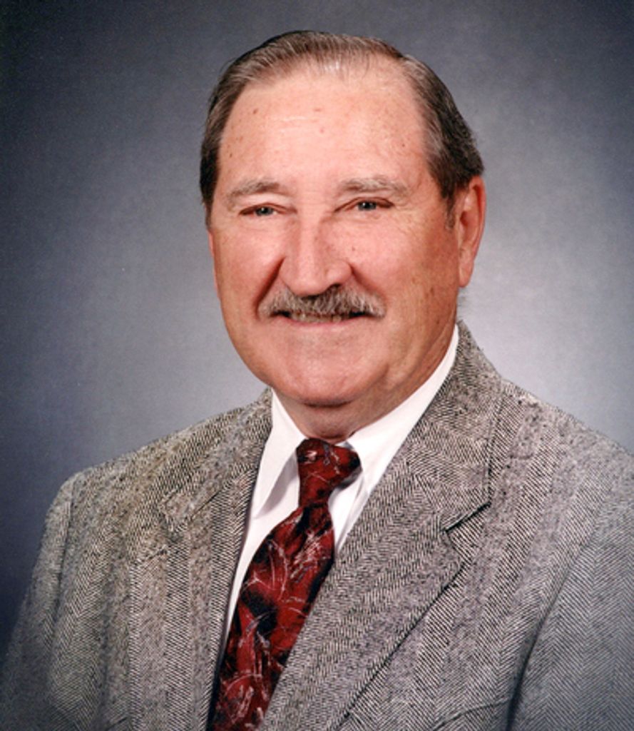Lowell Dean Chambers Profile Photo