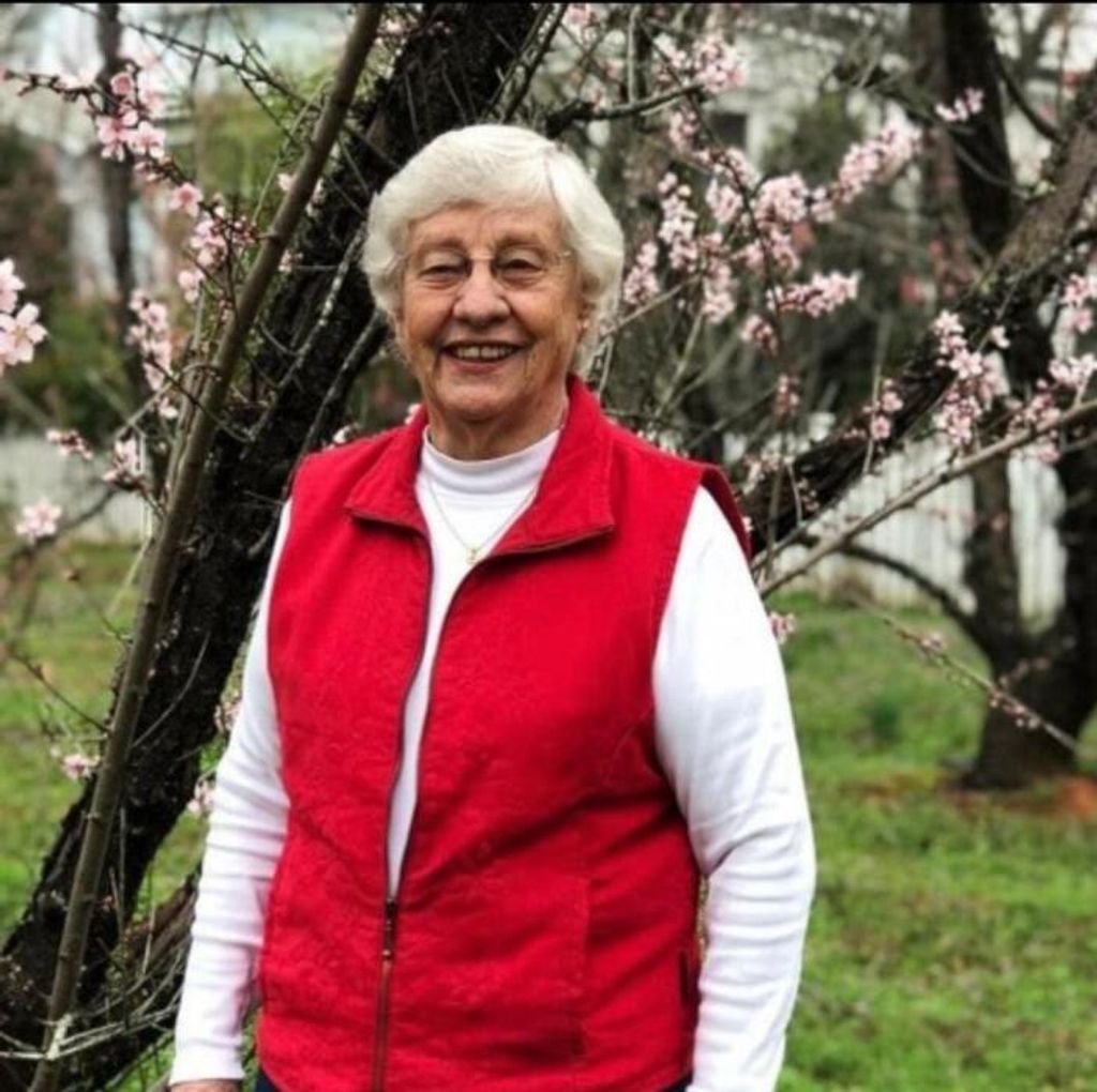 Barbara "Bobbie" Oates Beam
