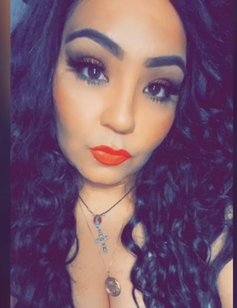 Veronica Amanda Flores