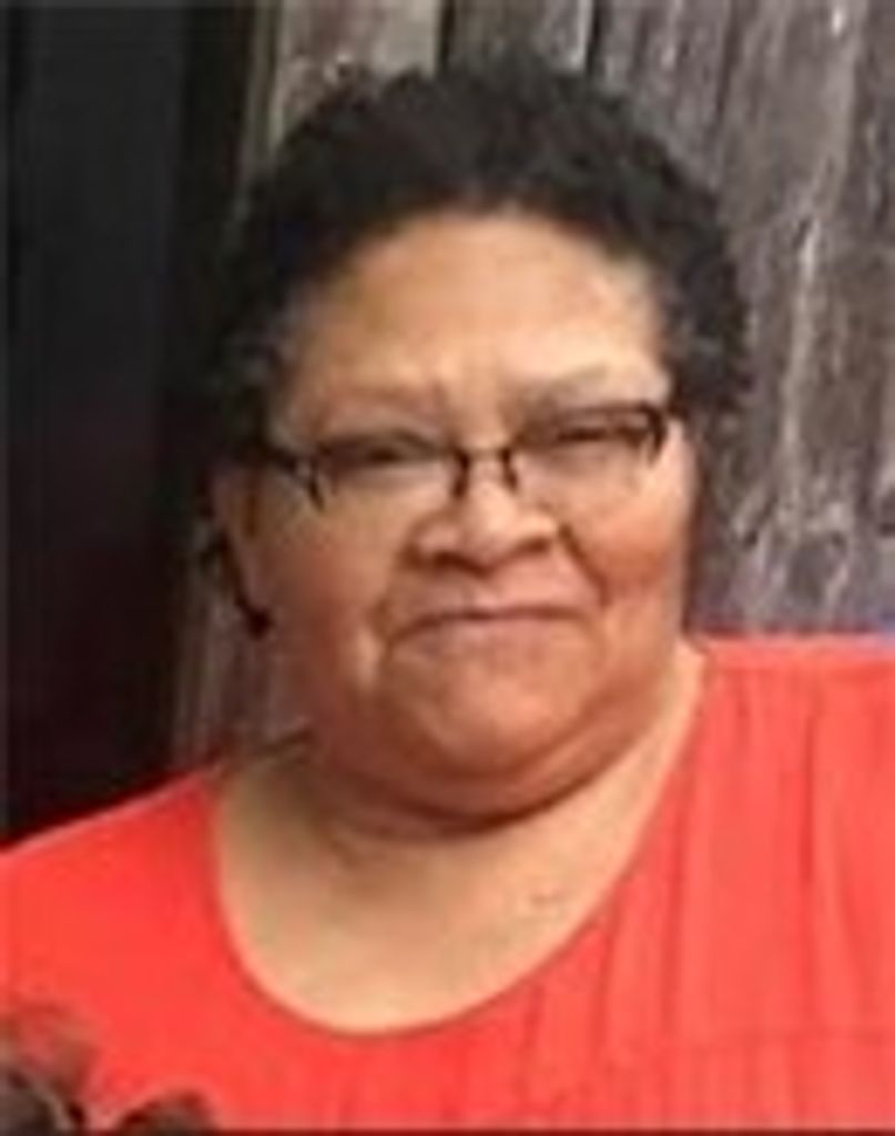 Minnie Brackett Profile Photo