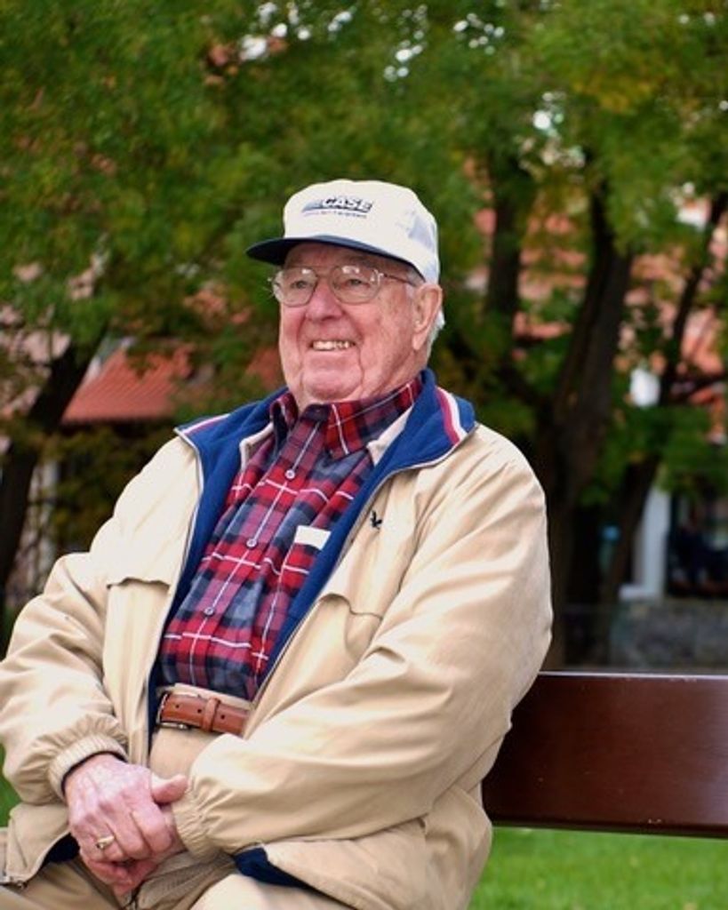 Donald Tucker Profile Photo