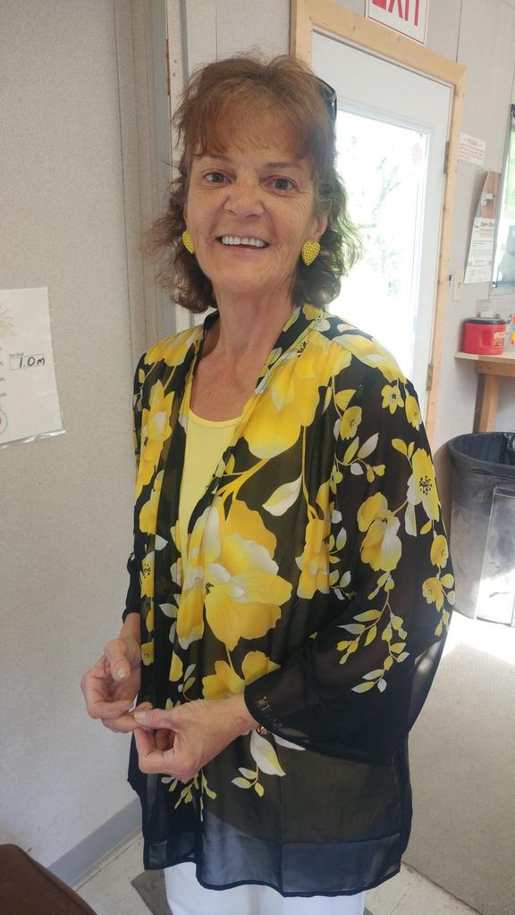Vicki L. Farrington Profile Photo