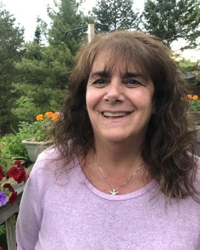 Suzanne Slesar Profile Photo
